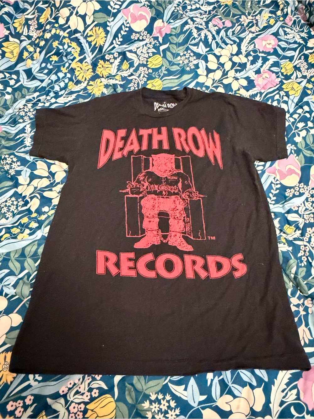 Hot Topic Black T‑Shirt with Red Death Row Records Graphic